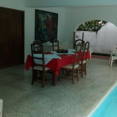 Casa Madrigal Hotel Santo Domingo Exterior foto